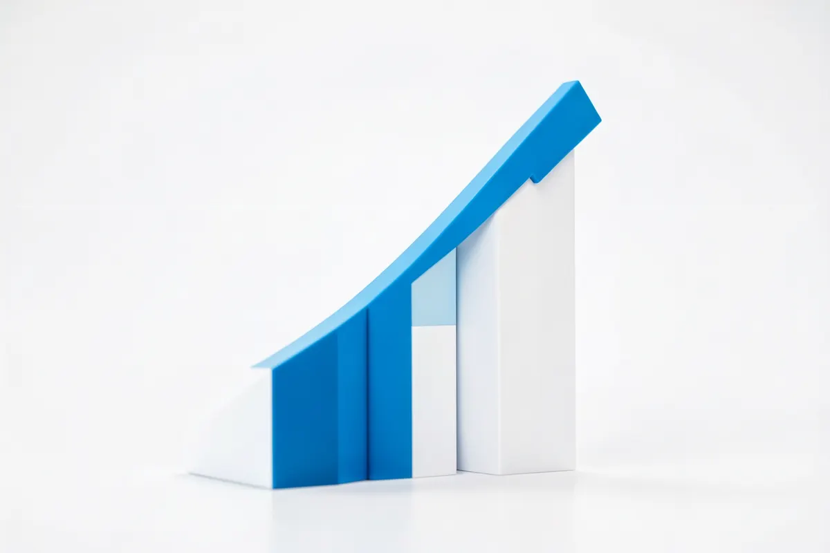 Gráfico de barras mostrando um crescimento acentuado, simbolizando os benefícios de desempenho após a integração de sistemas.